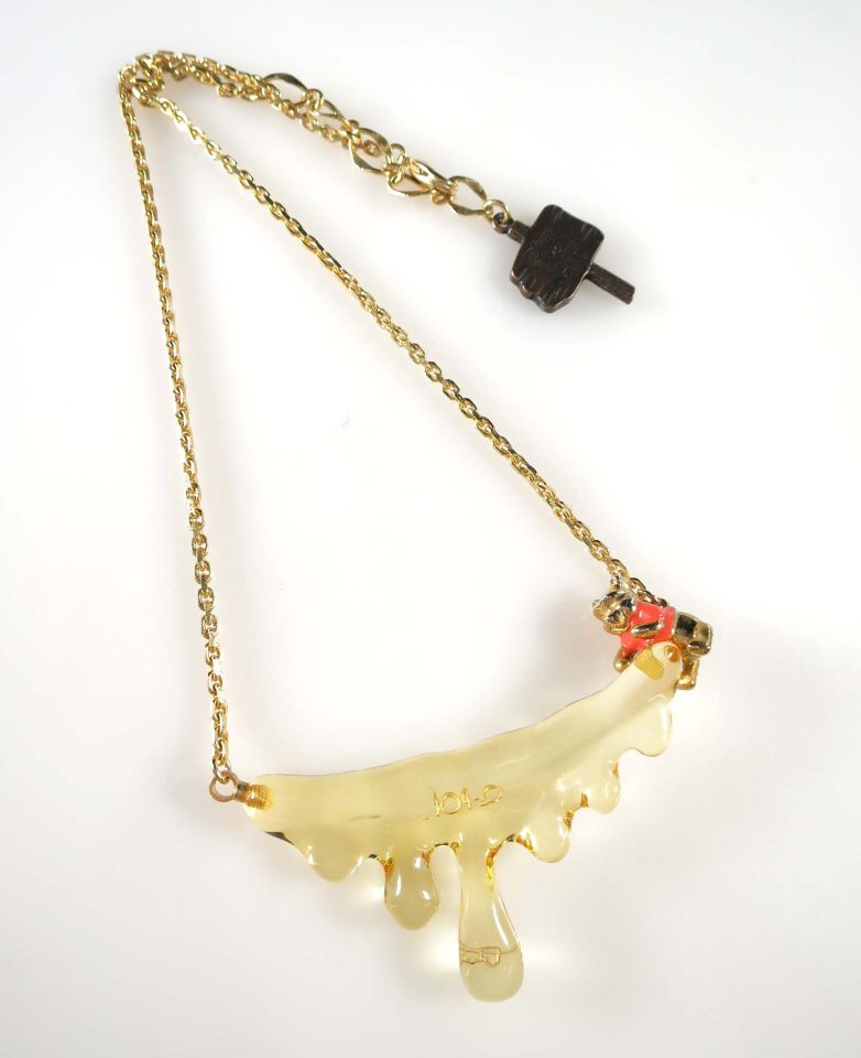 Q-pot. × Disney くまのプーさん ハニー メルトネックレス