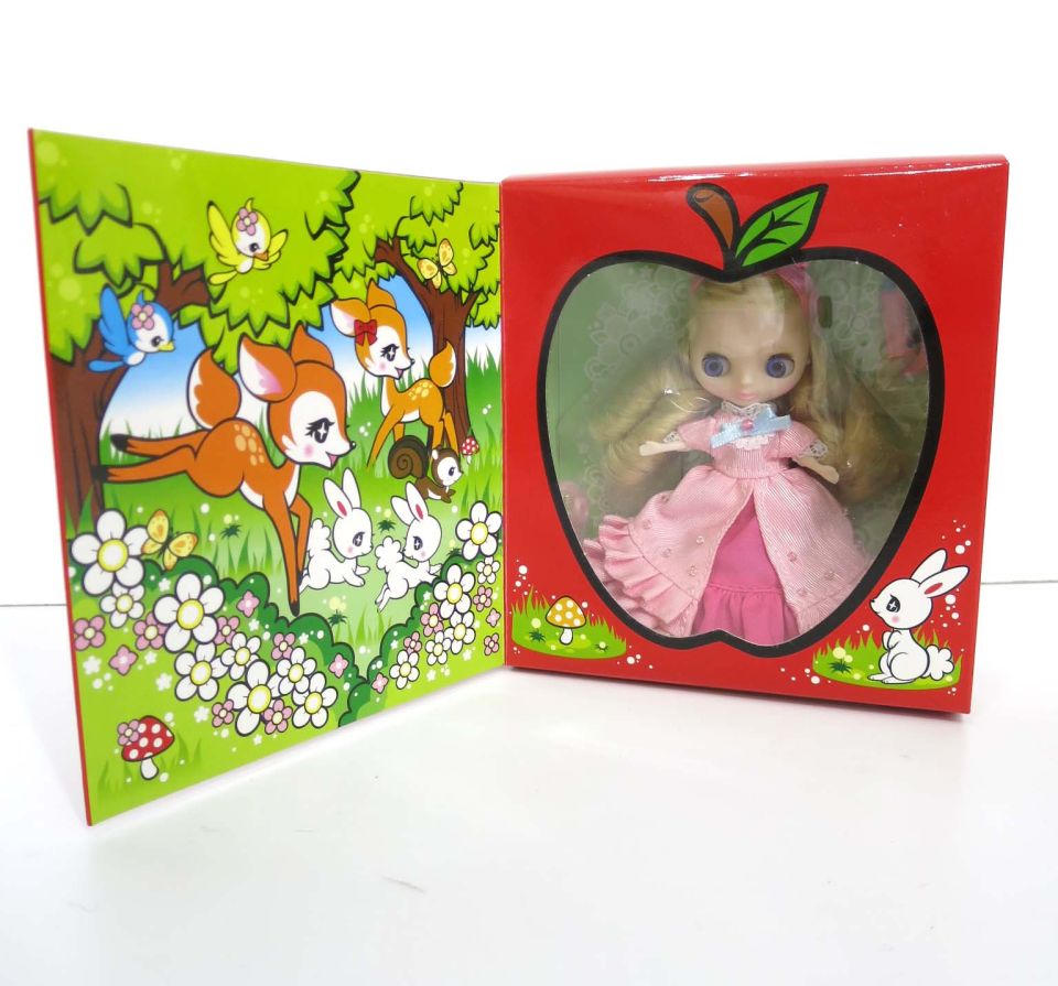 プチブライス レッドアップル